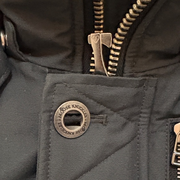 MOOSE KNUCKLES Original Shearling Men's Black Puffer Jacket with Fur Hood Size M - Picture 7 of 16